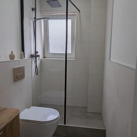 Apartment 3 Flat In Cosy Area Of *