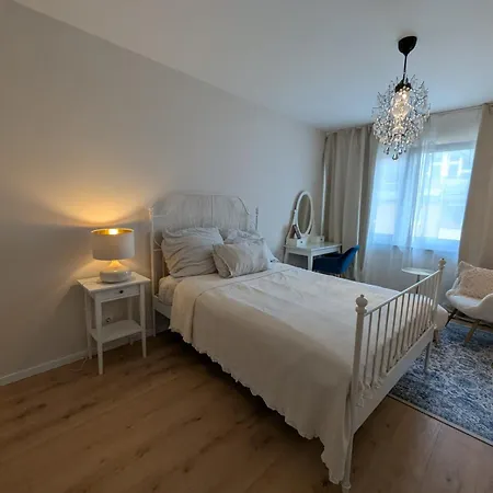 3 Flat In Cosy Area Of Düsseldorf