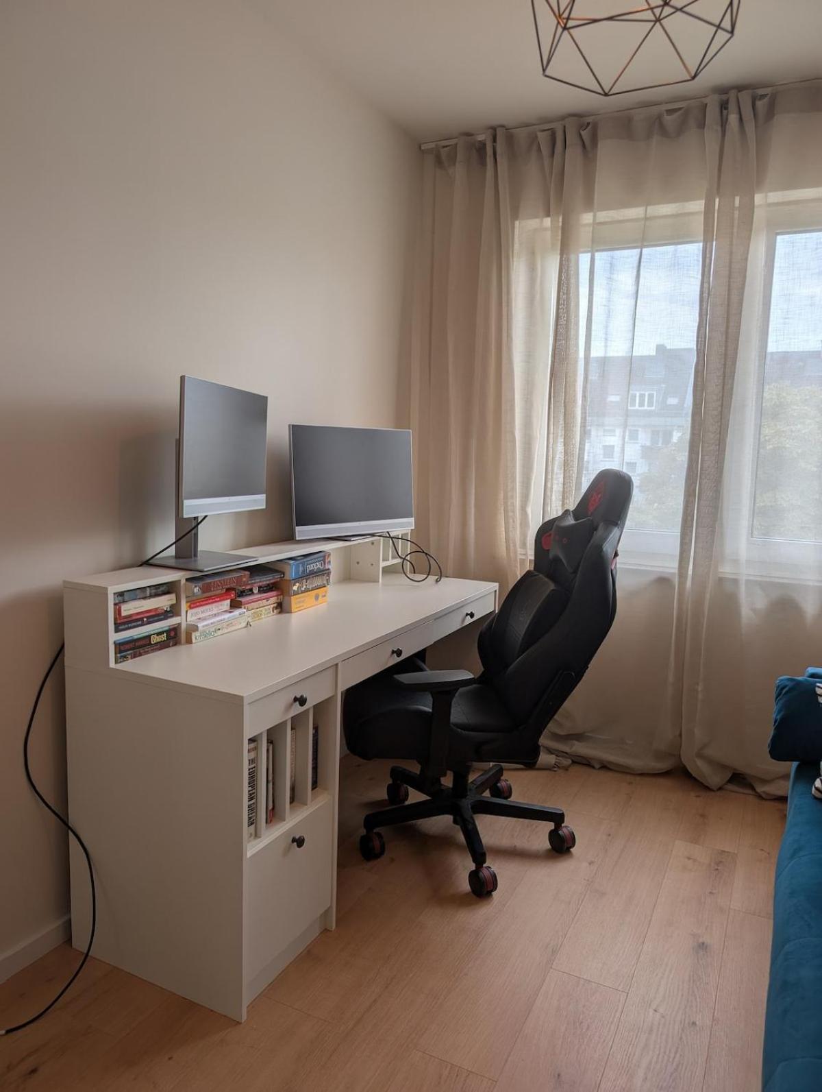 3 Flat In Cosy Area Of Apartment Düsseldorf